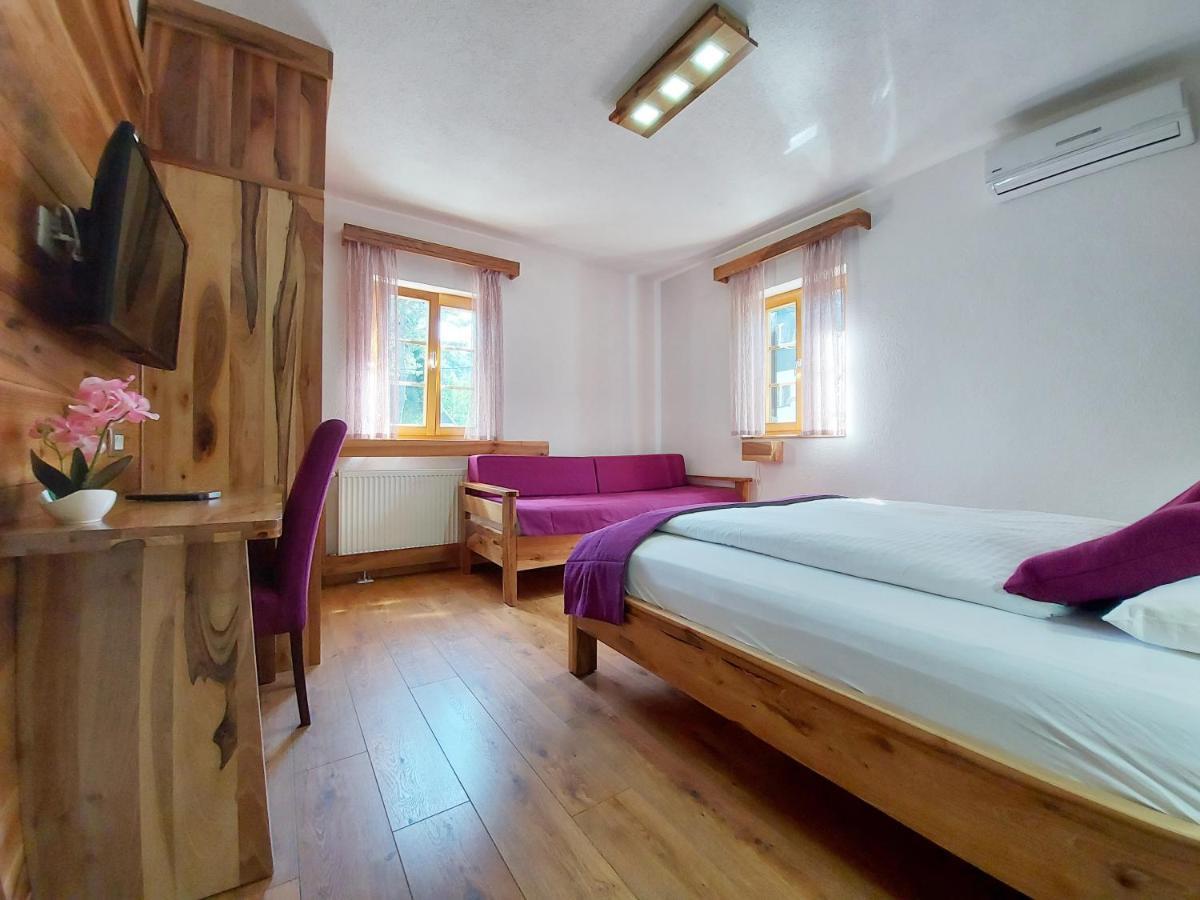 예제르체 Plitvice Etno House II B&B 외부 사진