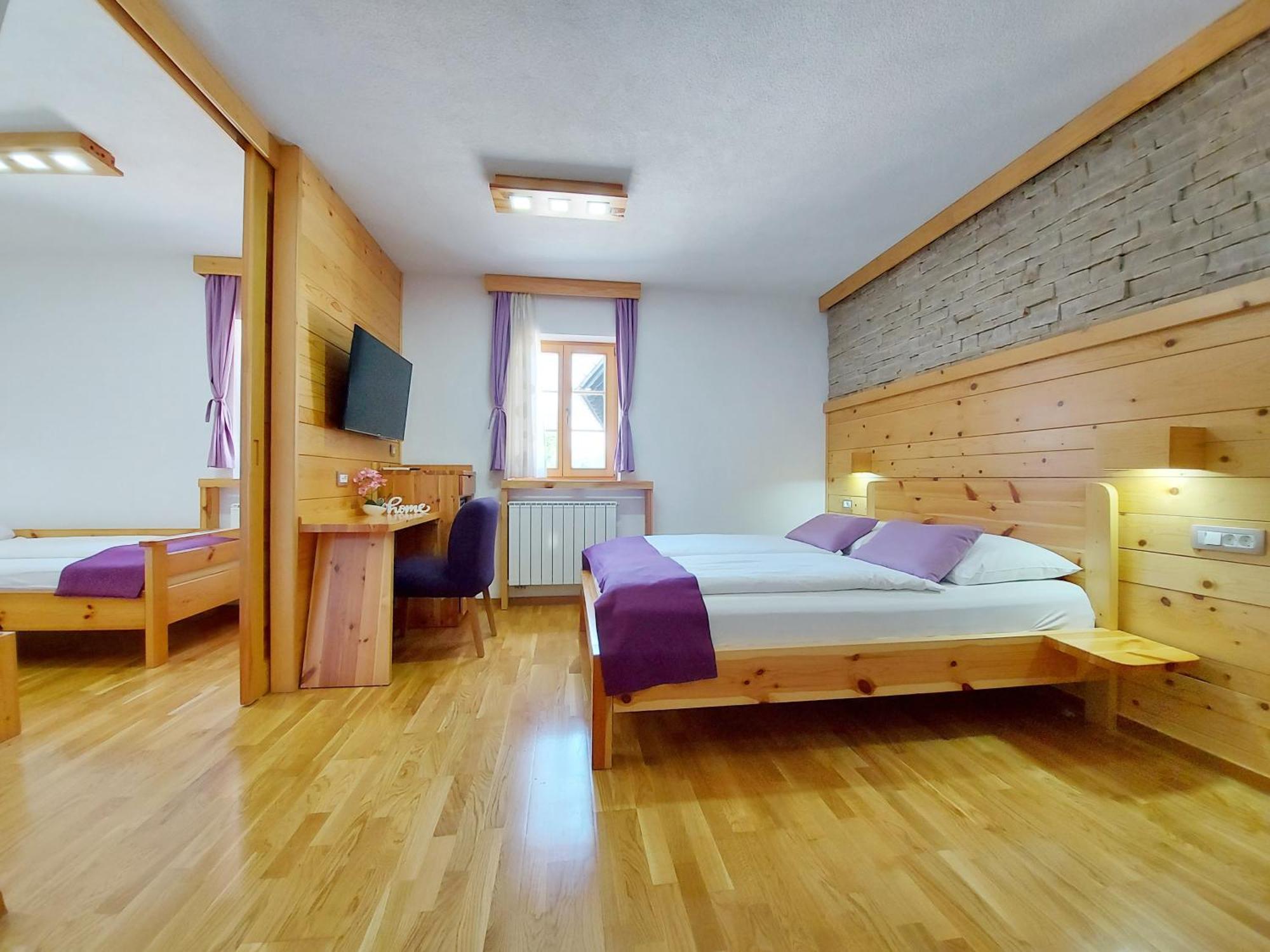 예제르체 Plitvice Etno House II B&B 외부 사진